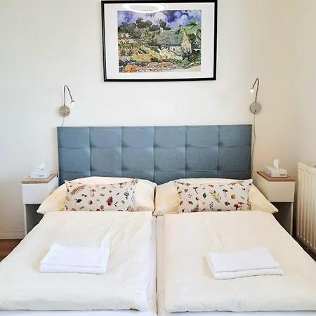 Yellow Sofa Апартаменты